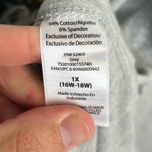 Terra & Sky Vanderbilt Plus Size 1X graphic print Hi-Low Sweatshirt oatmeal gray - Picture 11 of 12